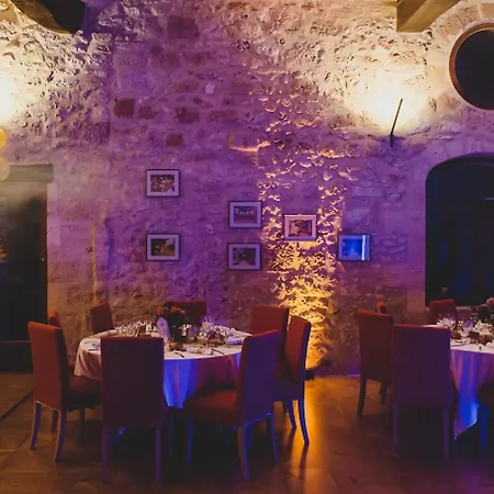 Superbe Chateau Et Son De Chateau De L'estang A Emilion Holiday home